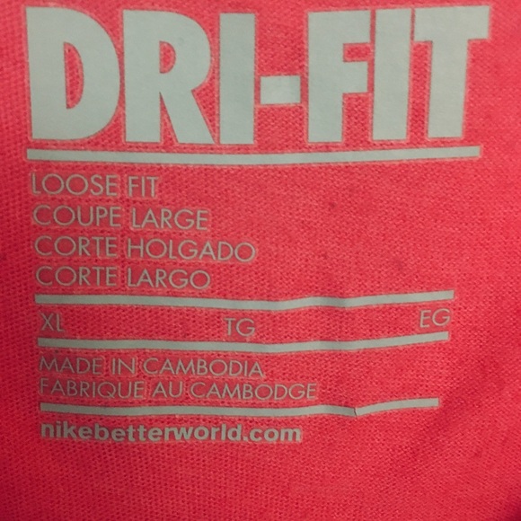 Nike Dri Fit Tee Shirt - Picture 2 of 4